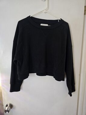 Aeropostale Black Cropped Crewneck Sweatshirt